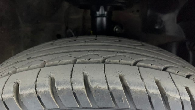 Second-hand 2016 Honda Amaze V for sale in Hyderabad-23