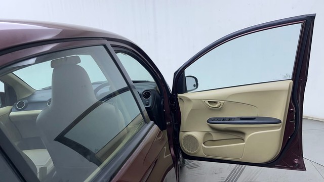 Second-hand 2016 Honda Amaze V for sale in Hyderabad-16