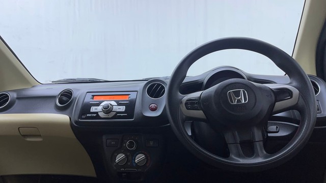 Second-hand 2016 Honda Amaze V for sale in Hyderabad-11