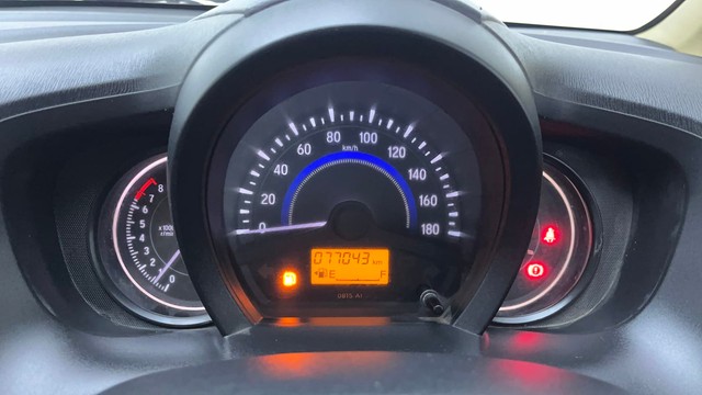 Second-hand 2016 Honda Amaze V for sale in Hyderabad-13