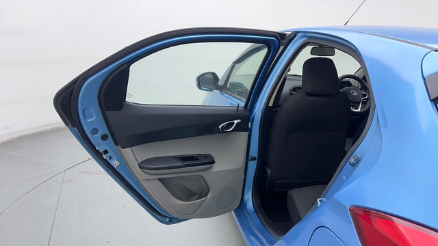 Second-hand 2016 Tata Tiago 1.2 Revotron XZ Plus Dual Tone for sale in New Delhi-24