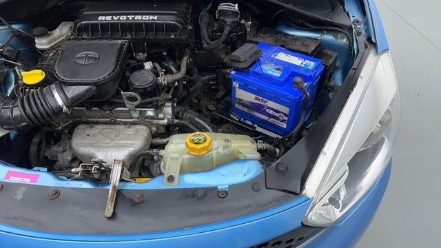 Second-hand 2016 Tata Tiago 1.2 Revotron XZ Plus Dual Tone for sale in New Delhi-34