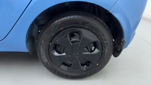 Second-hand 2016 Tata Tiago 1.2 Revotron XZ Plus Dual Tone for sale in New Delhi-19