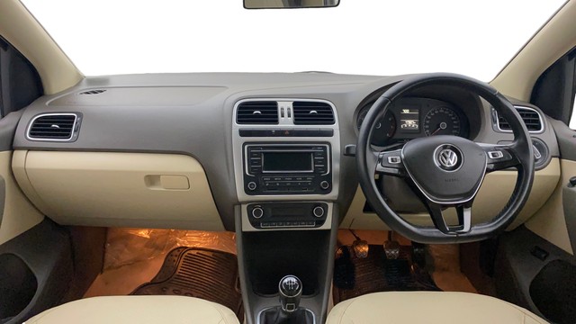 Second-hand 2015 Volkswagen Vento Petrol Highline for sale in Bangalore-21