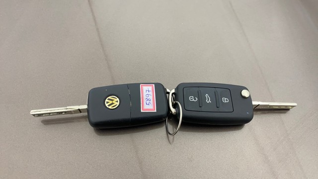 Second-hand 2015 Volkswagen Vento Petrol Highline for sale in Bangalore-5