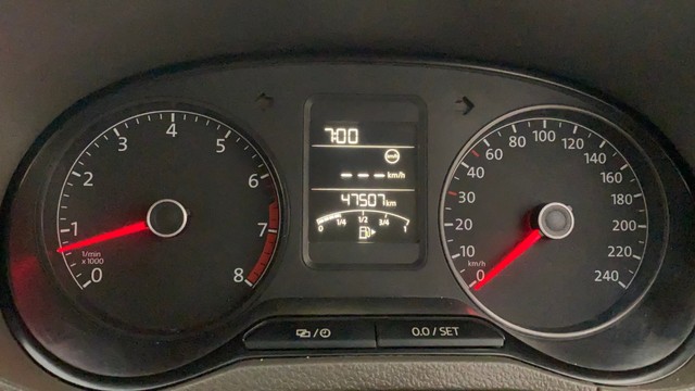 Second-hand 2015 Volkswagen Vento Petrol Highline for sale in Bangalore-23