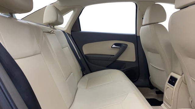 Second-hand 2015 Volkswagen Vento Petrol Highline for sale in Bangalore-3