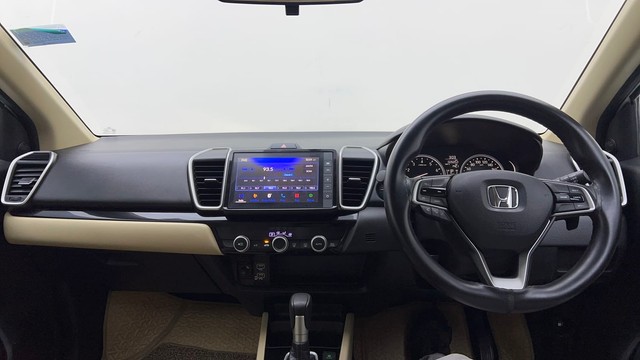 Second-hand 2022 Honda City V MT for sale in Ghaziabad-11