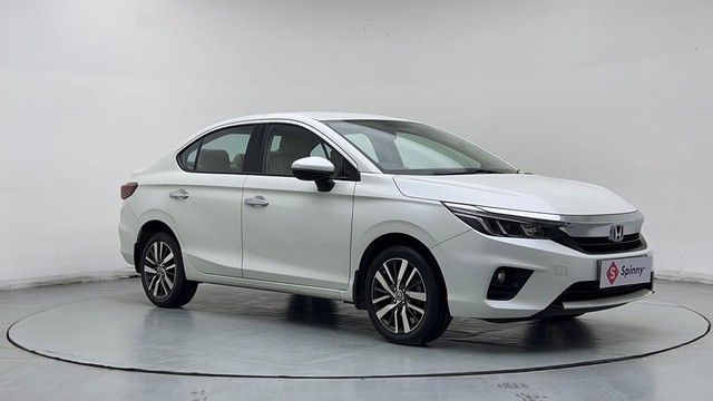 Second-hand 2022 Honda City V MT for sale in Ghaziabad-1