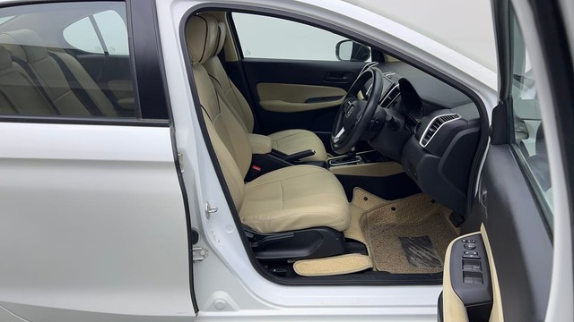 Second-hand 2022 Honda City V MT for sale in Ghaziabad-15