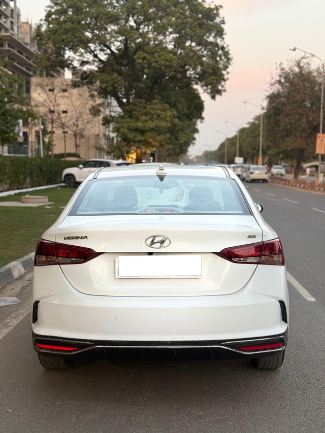 Second-hand 2021 Hyundai Verna SX Opt AT Diesel for sale in Sirsa-2