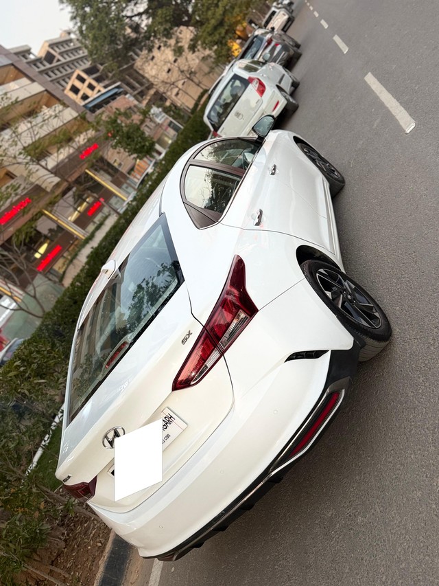 Second-hand 2021 Hyundai Verna SX Opt AT Diesel for sale in Sirsa-5