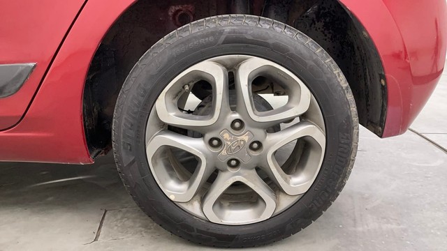 Second-hand 2018 Hyundai i20 1.2 Asta Option for sale in Chennai-19