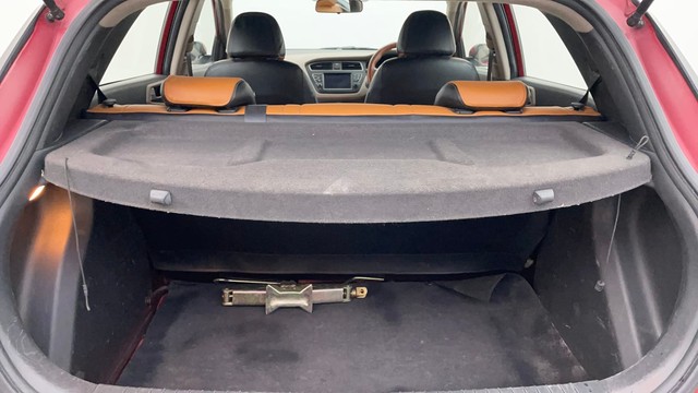 Second-hand 2018 Hyundai i20 1.2 Asta Option for sale in Chennai-9