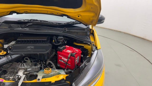 Second-hand 2020 Tata Tiago XZ Plus for sale in Kolkata-38