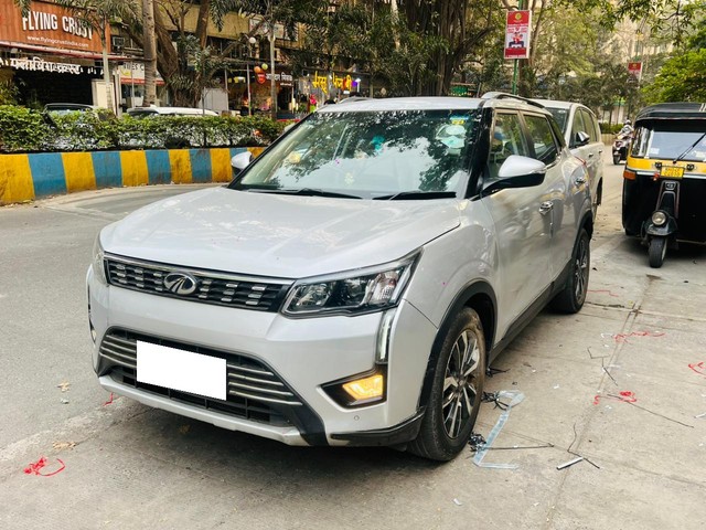 Second-hand 2019 Mahindra XUV300 W8 Option BSVI for sale in Thane-2
