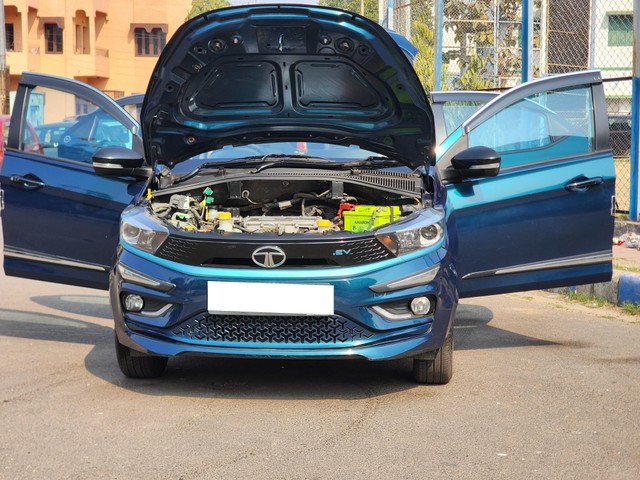 Second-hand 2023 Tata Tiago EV XZ Plus Tech LUX LR for sale in Kolkata-2