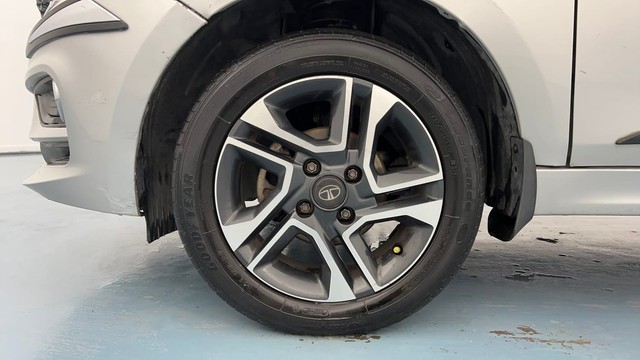 Second-hand 2020 Tata Tiago XZA AMT for sale in Lucknow-20