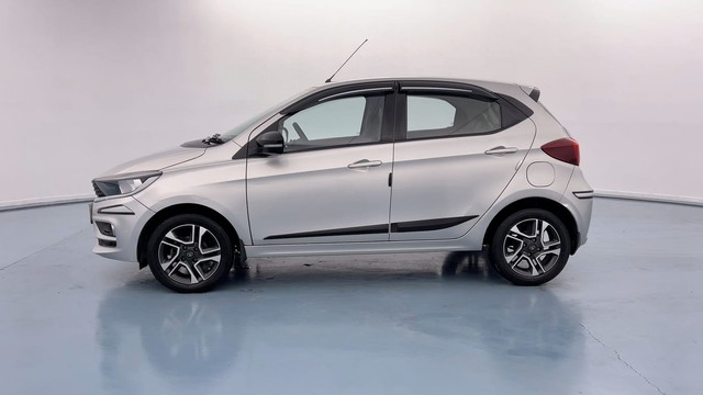 Second-hand 2020 Tata Tiago XZA AMT for sale in Lucknow-6