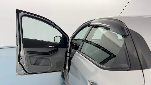 Second-hand 2020 Tata Tiago XZA AMT for sale in Lucknow-34