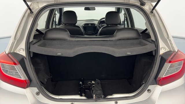 Second-hand 2020 Tata Tiago XZA AMT for sale in Lucknow-9