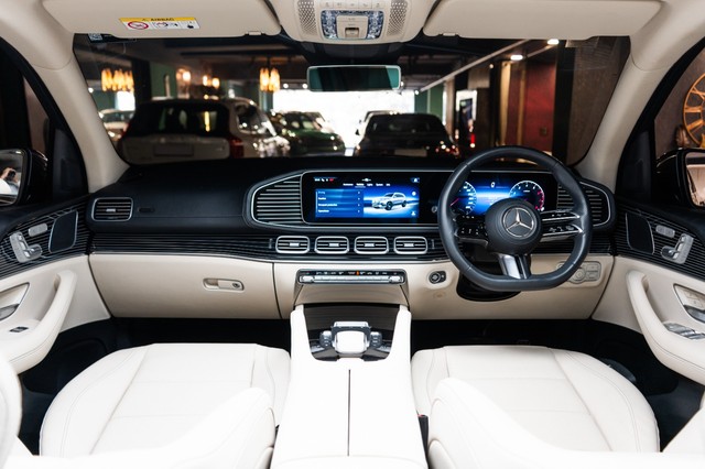 Second-hand 2024 Mercedes-Benz GLS 450 4matic for sale in New Delhi-15