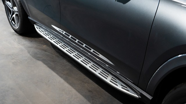 Second-hand 2024 Mercedes-Benz GLS 450 4matic for sale in New Delhi-7