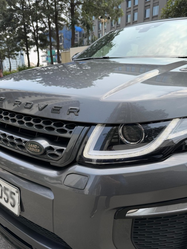 Second-hand 2019 Land Rover Range Rover Evoque 2.0 TD4 HSE Dynamic for sale in Hyderabad-6