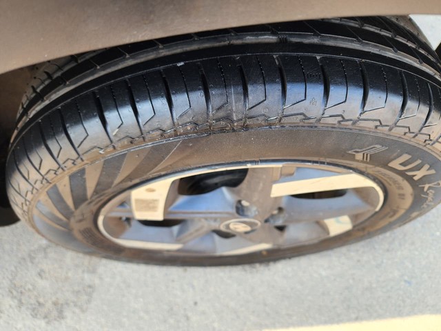 Second-hand 2020 Hyundai Venue SX Turbo for sale in Kolkata-4