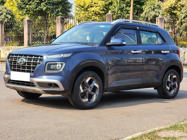 Second-hand 2020 Hyundai Venue SX Turbo for sale in Kolkata-6