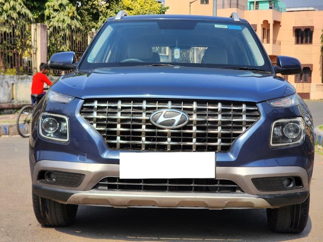 Second-hand 2020 Hyundai Venue SX Turbo for sale in Kolkata-2