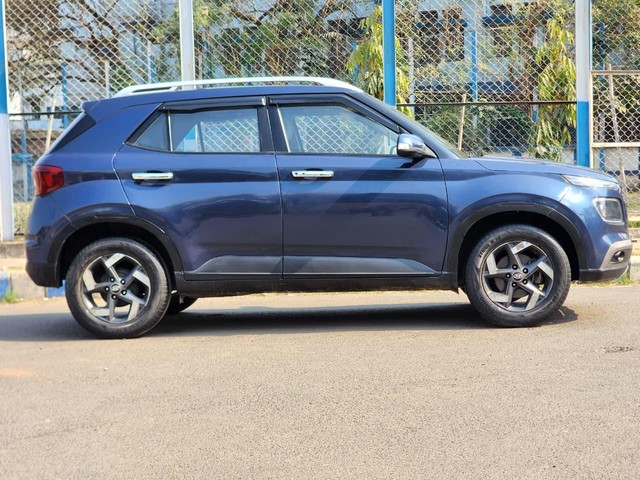 Second-hand 2020 Hyundai Venue SX Turbo for sale in Kolkata-9