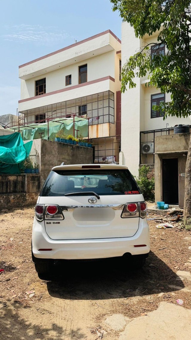 Toyota Fortuner 4x2 Manual Second-hand 2012 Toyota Fortuner 4x2 Manual for sale in Jaipur-1