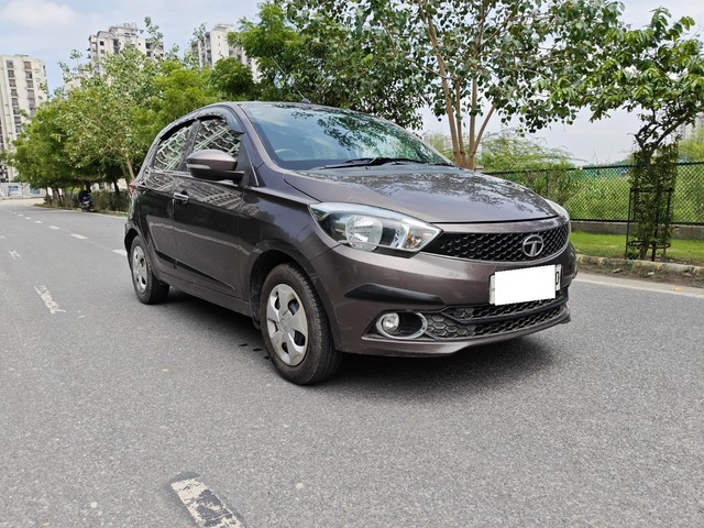 Tata Tiago 1.2 Revotron XZ Second-hand 2017 Tata Tiago 1.2 Revotron XZ for sale in Noida-0