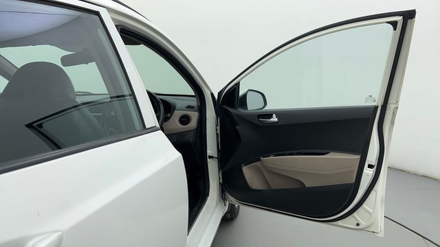 Second-hand 2015 Hyundai Grand i10 1.2 Kappa Sportz BSIV for sale in Ahmedabad-16