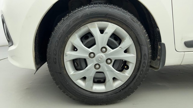 Second-hand 2015 Hyundai Grand i10 1.2 Kappa Sportz BSIV for sale in Ahmedabad-20