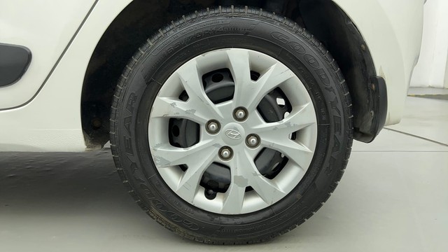 Second-hand 2015 Hyundai Grand i10 1.2 Kappa Sportz BSIV for sale in Ahmedabad-19