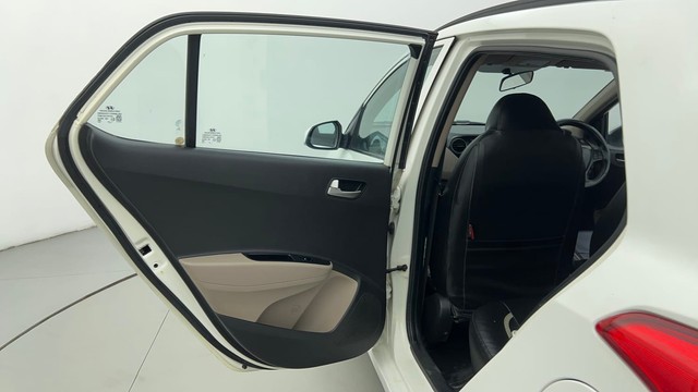 Second-hand 2015 Hyundai Grand i10 1.2 Kappa Sportz BSIV for sale in Ahmedabad-27