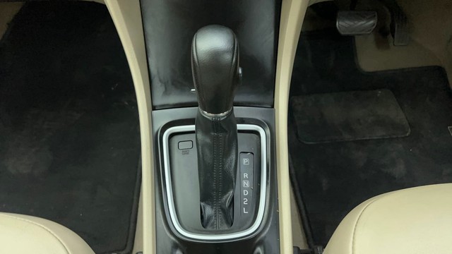 Second-hand 2020 Maruti Ciaz 1.4 AT Alpha for sale in Ahmedabad-12