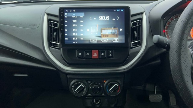 Second-hand 2024 Maruti Celerio ZXI AMT for sale in Ahmedabad-26