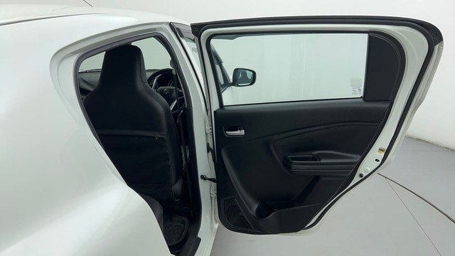 Second-hand 2024 Maruti Celerio ZXI AMT for sale in Ahmedabad-24