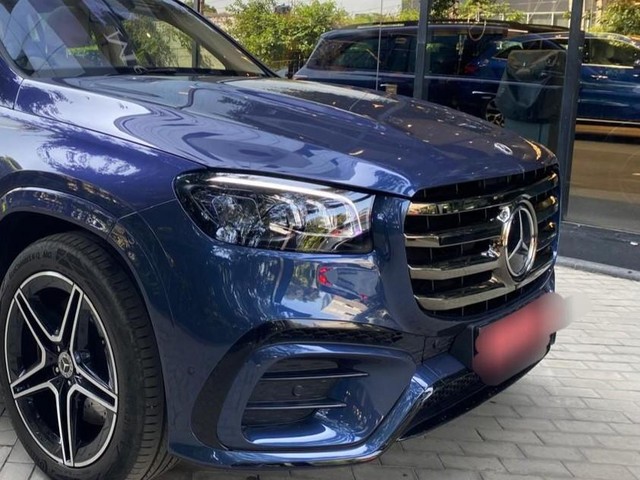 Second-hand 2025 Mercedes-Benz GLS 450 4MATIC AMG Line for sale in Jaipur-3