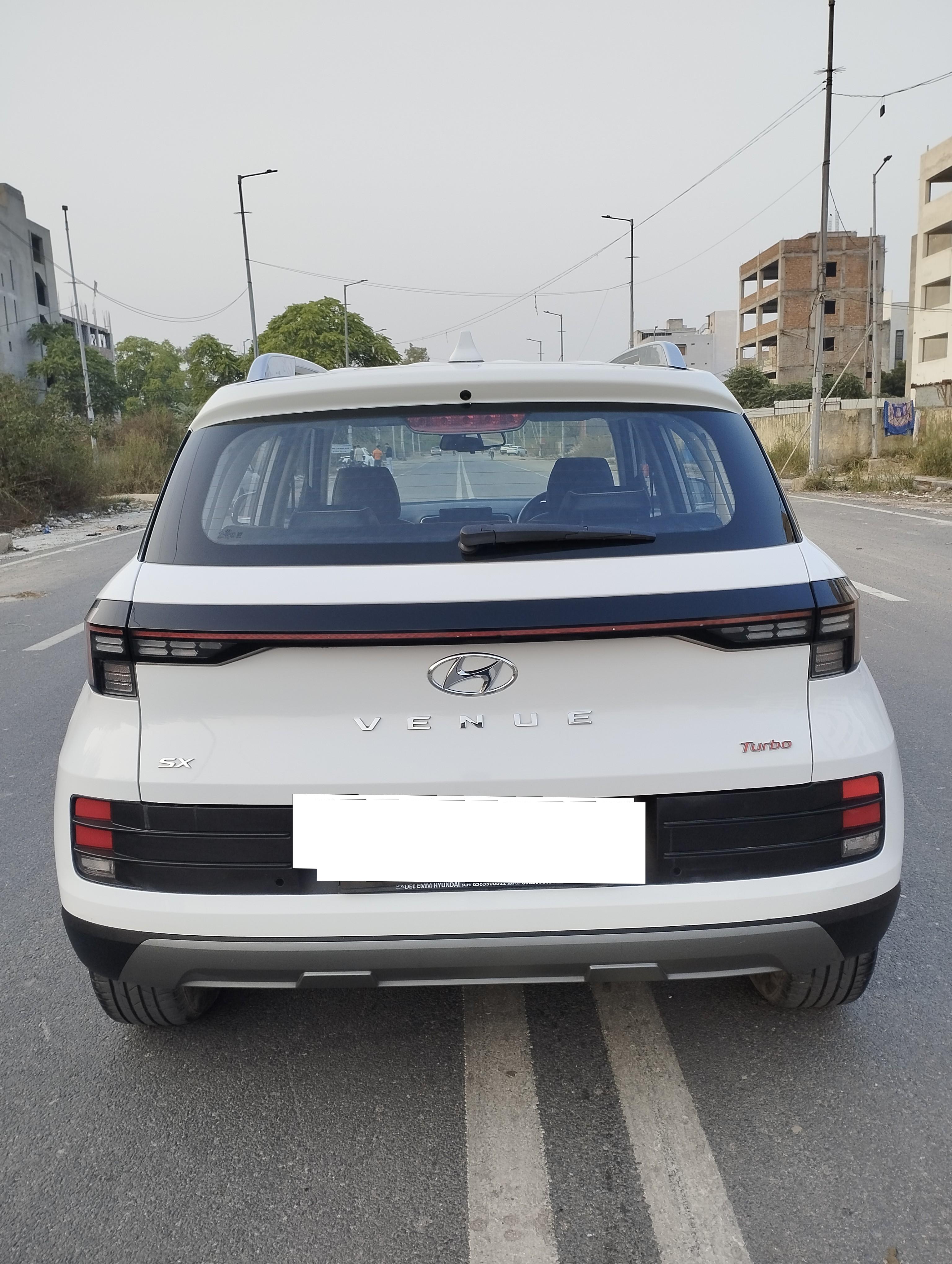 Used White Color Cars in Behror - 2613 Second Hand White Cars in