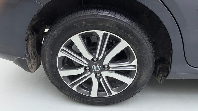 Second-hand 2023 Honda Amaze VX CVT Petrol for sale in Sonipat-18