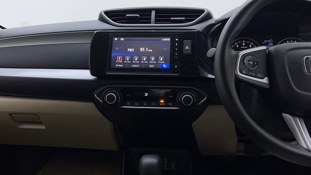 Second-hand 2023 Honda Amaze VX CVT Petrol for sale in Sonipat-25