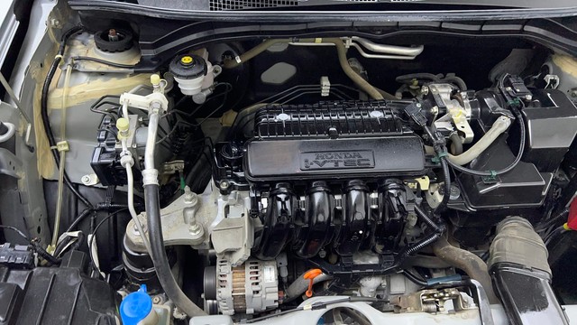 Second-hand 2023 Honda Amaze VX CVT Petrol for sale in Sonipat-33