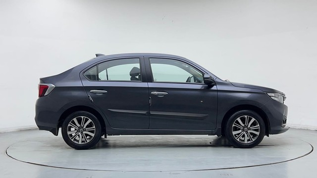 Second-hand 2023 Honda Amaze VX CVT Petrol for sale in Sonipat-2