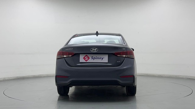 Second-hand 2018 Hyundai Verna 1.6 SX VTVT AT for sale in Gurgaon-4