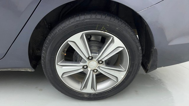 Second-hand 2018 Hyundai Verna 1.6 SX VTVT AT for sale in Gurgaon-19