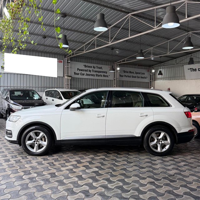 Audi Q7 45 TDI Quattro Premium Plus Second-hand 2018 Audi Q7 45 TDI Quattro Premium Plus for sale in Hyderabad-3